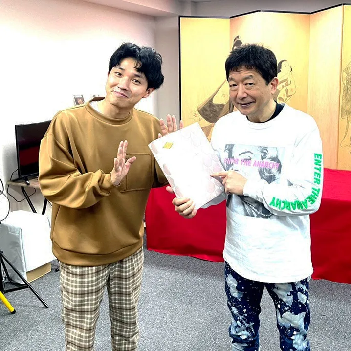 裕太くん 大好物のお煎餅！